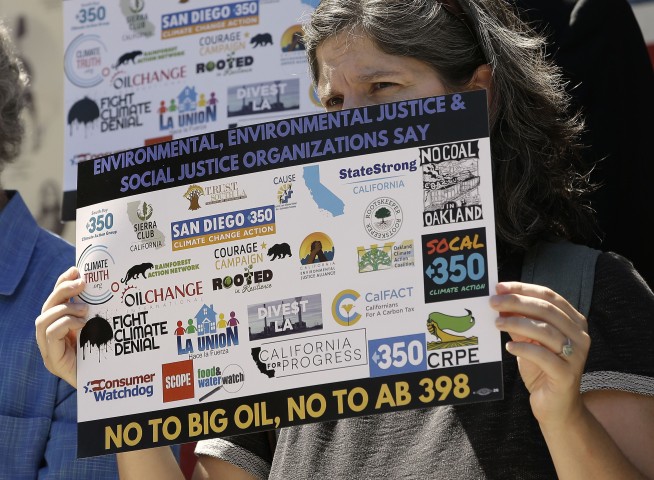 California lawmakers extend landmark climate change law