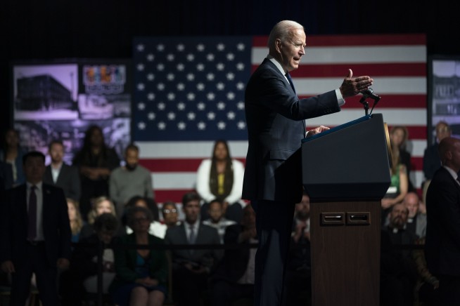 Manchin's opposition clouds future of Dems' elections bill