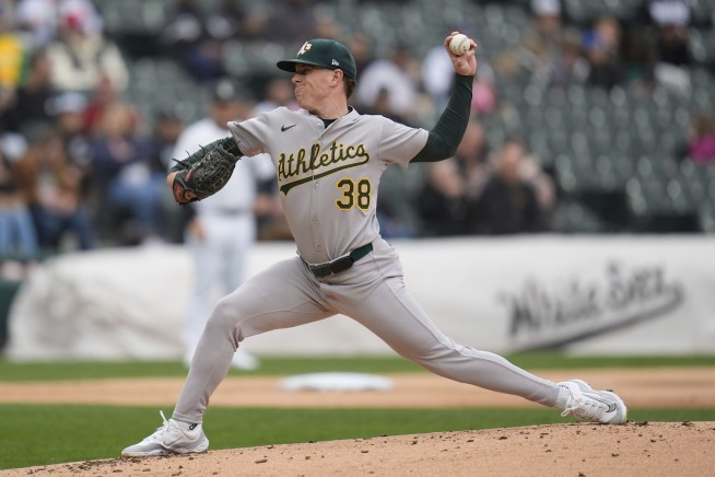 Soderstrom hits major league-leading 9th homer as A's beat White Sox 8-0