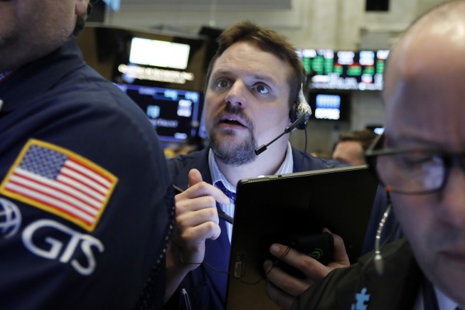 Markets Right Now: S&P 500, Nasdaq close at record highs