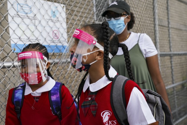 NYC again delays in-person learning for most students