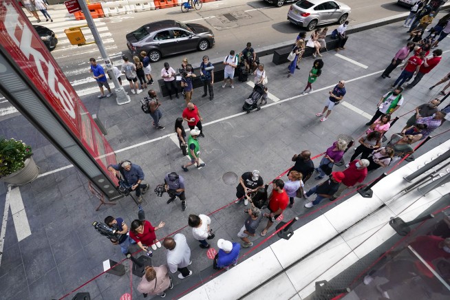 Reopening of 'Aladdin' on Broadway halted by COVID-19 cases