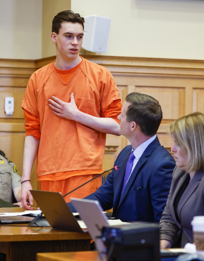 Iowa teen gets life with possibility of parole after 35 years for Spanish teacher's beating death