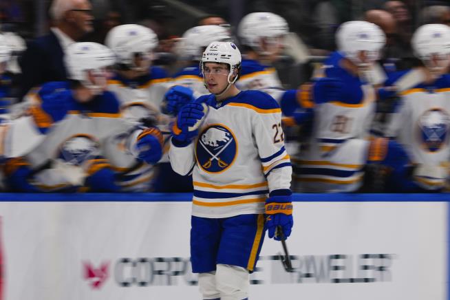 Sabres End 13-game Losing Streak With 7-1 Win Over Islanders, Look ...