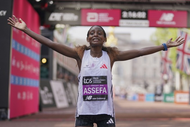 Assefa sets women's only record to win London Marathon women's race after late breakaway
