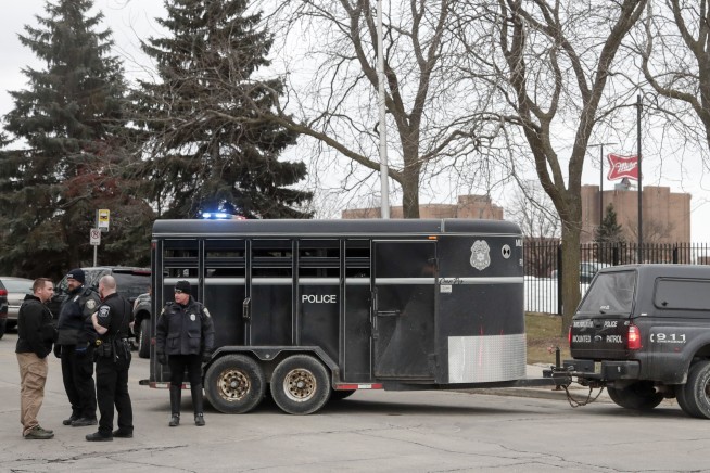 Gunman kills 5 at Milwaukee brewery before taking own life