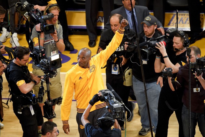 Kobe scores 60 points in unbelievable farewell victory