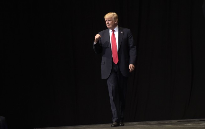 In Iowa, Trump rallies base, celebrates GOP resilience