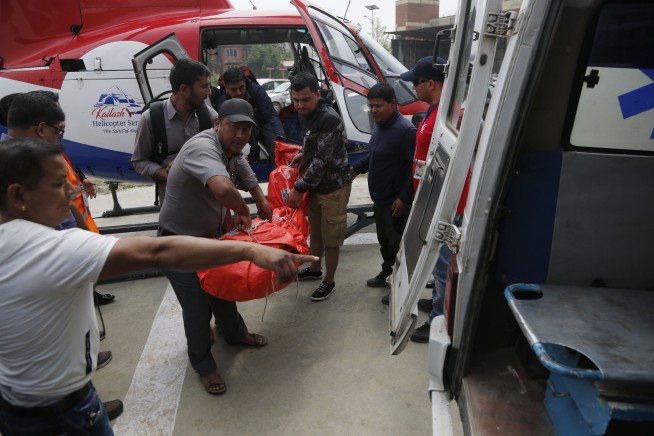 3 killed, 4 injured in Nepal plane crash near Mount Everest