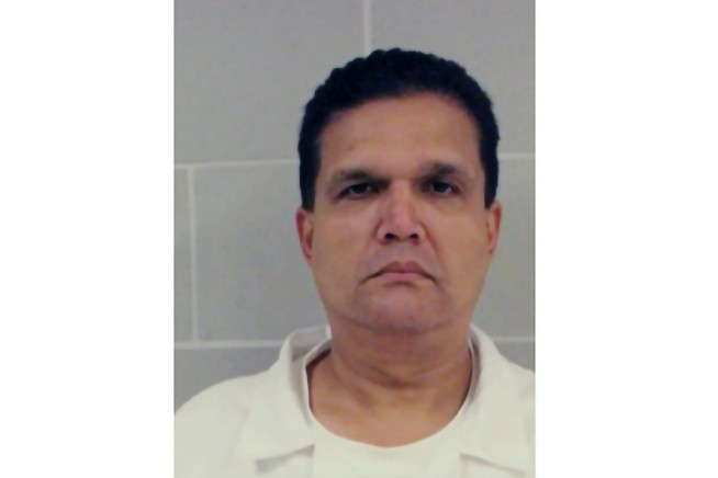 Navy bribery fugitive 'Fat Leonard' seeks Venezuelan asylum