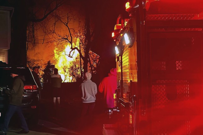 Man believed to have fired shots before a Virginia house exploded died in the blast, police say