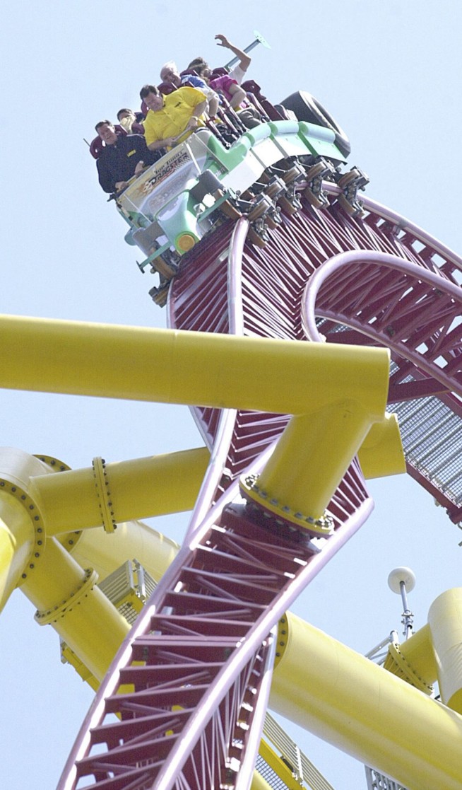 Roller coaster closed after object flies off ride, injures 1
