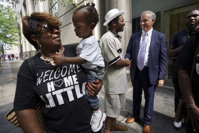 Wrongfully accused Philadelphia man free after 2 decades