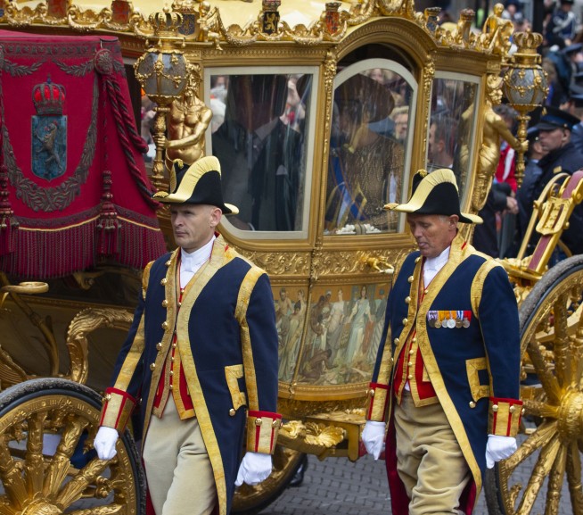 Dutch king won't use carriage criticized for colonial image