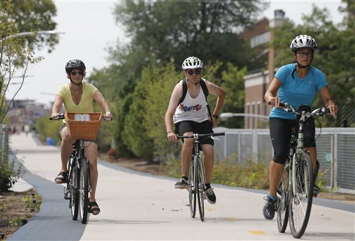 Abandoned Chicago railway reborn as commuter corridor