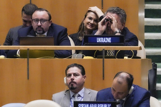 UN demands Russia reverse 'illegal' annexations in Ukraine