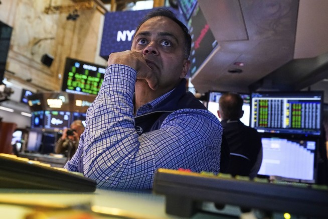 Wall Street takes a breath ahead of another week full of potential swings