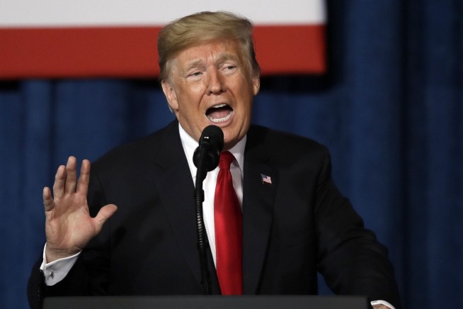 Trump says military to build border wall if Democrats refuse