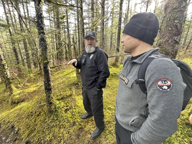 Cheeseburgers and chicken so far fail to entice a rescue dog who's spent weeks on the run in Alaska