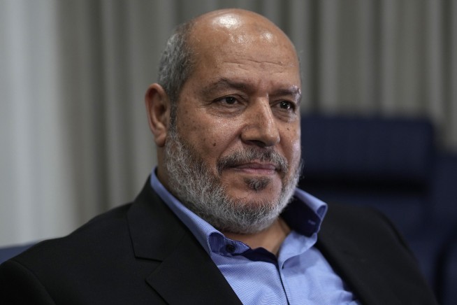 Hamas official says group would lay down its arms if an independent Palestinian state is established
