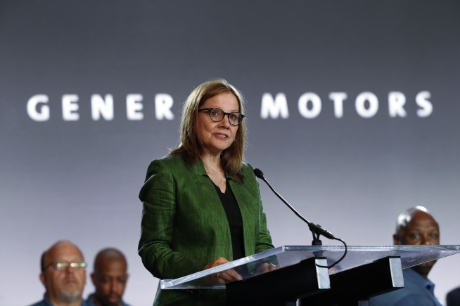 GM flips to California's side in pollution fight with Trump