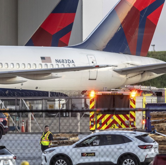 2 workers killed and 1 injured in tire explosion at a Delta Air Lines facility in Atlanta