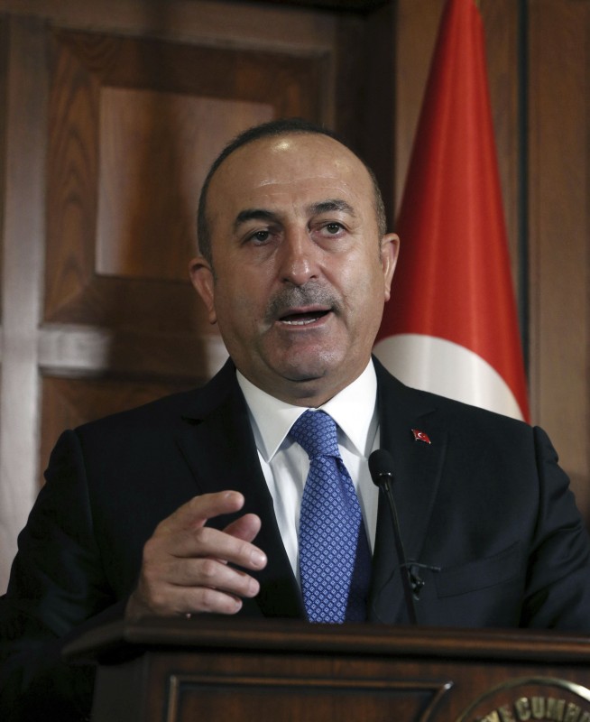 Turkey concerned as Syrian Kurds press toward IS-held Raqqa