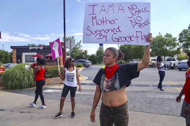 Atlanta police shoot, kill suspect after struggle