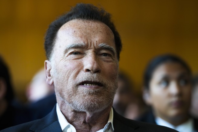 Schwarzenegger tells environmentalists dismayed by Trump to 'stop whining' and get to work