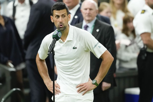 Novak Djokovic gets into it with Wimbledon fans after reaching the quarterfinals