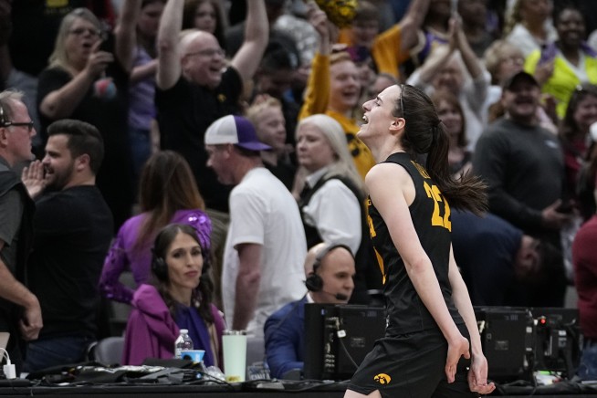 Iowa, LSU both seeking first NCAA titles in women's final