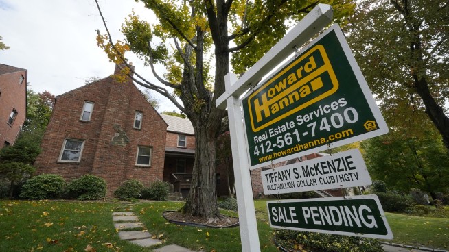 US home sales fell in September for eighth straight month