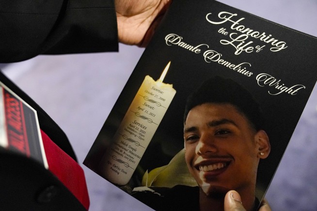 Minnesota officer who fatally shot Daunte Wright freed