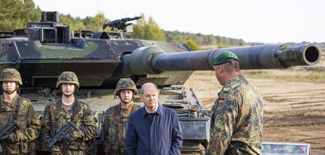 After US offer, Germany unleashes Leopard tanks for Ukraine