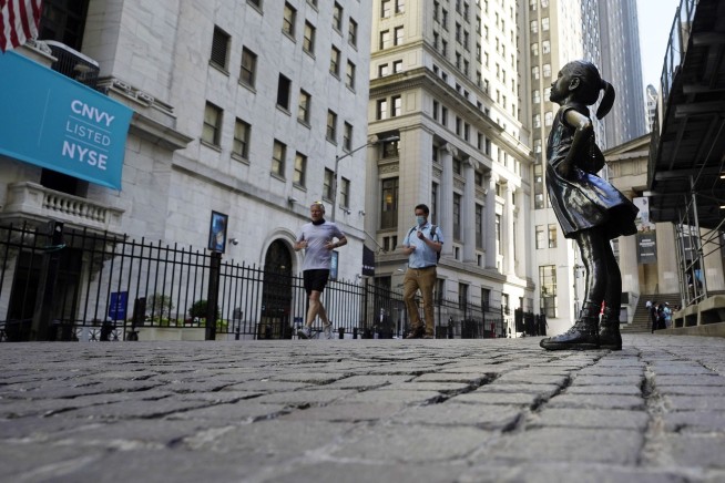 Stock higher as S&P 500 headed for best week since February