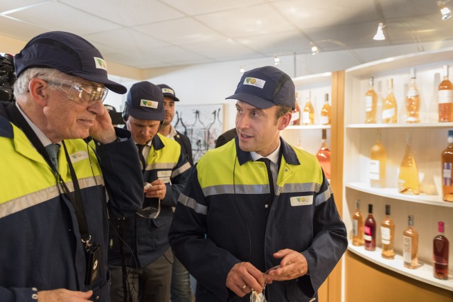 Hacking arrest, fake news in tense French presidential race