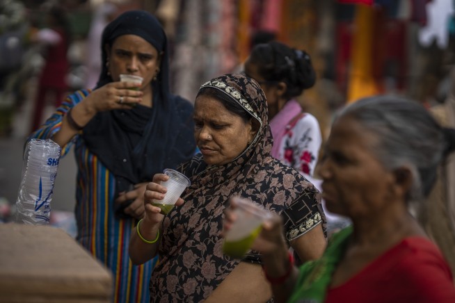 Cups, straws, spoons: India starts small on plastic ban