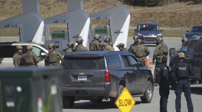 Police: At least 10 killed in shooting rampage in Canada