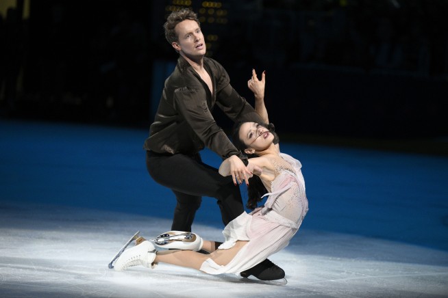 Tears flow at a poignant figure skating event in Washington benefiting victims of the DC plane crash