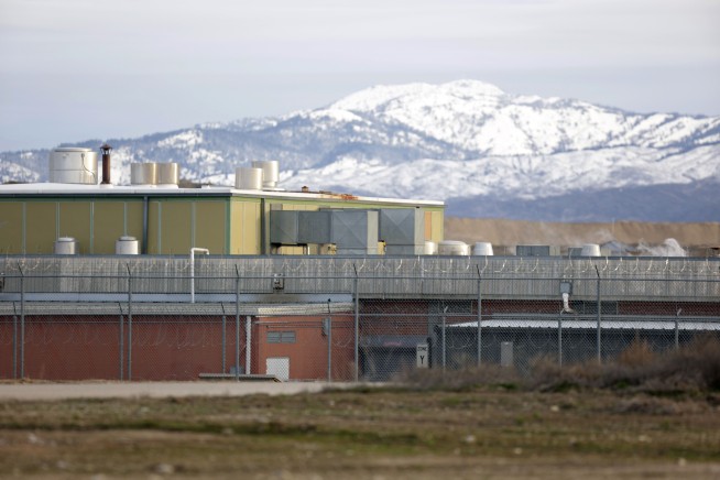 Idaho halts execution by lethal injection after 8 failed attempts to insert IV line