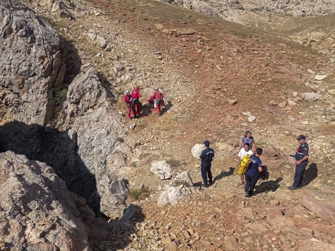 An ailing American explorer trapped 3,000 feet deep in Turkish cave awaits difficult rescue