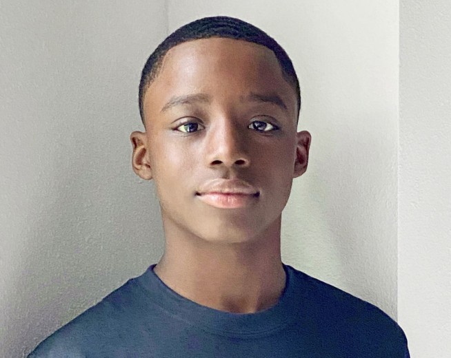 AP Exclusive: Singer of black anthem song signs record deal