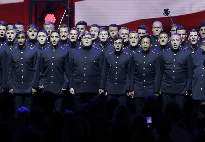 Former presidents call for unity at hurricane aid concert