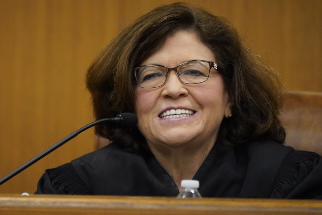 Judge won’t block law banning most Mississippi abortions