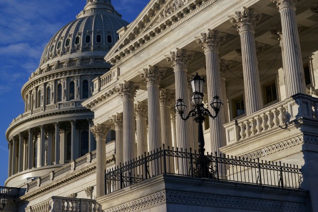 Senate rejects Biden's vaccine mandate for businesses