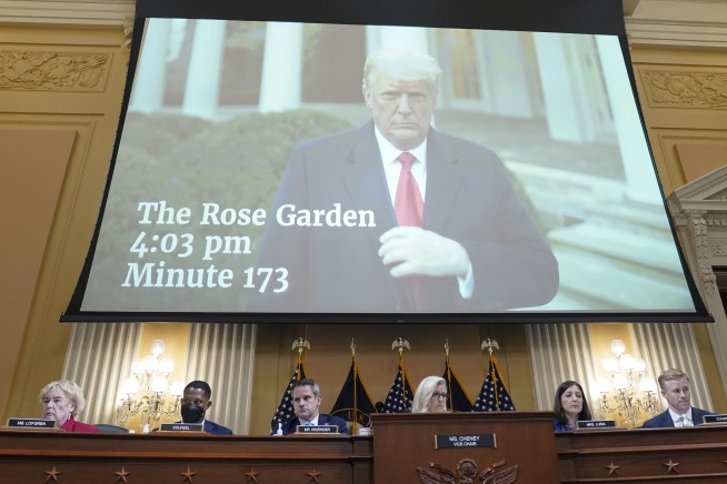 Jan. 6 takeaways: White House in chaos, unmovable Trump