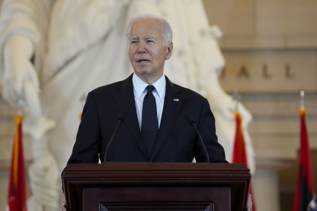 In Holocaust remembrance, Biden condemns antisemitism sparked by college protests and Gaza war