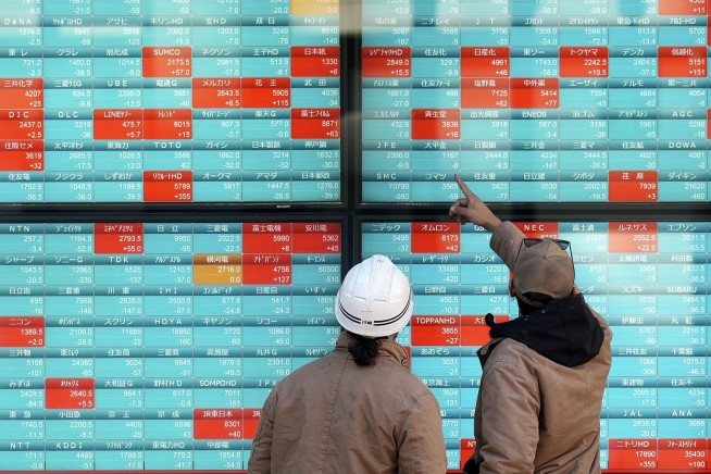 Stock market today: Asian shares trade mixed, mirroring Wall Street finish