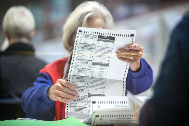 Democrats keep Senate majority as GOP push falters in Nevada