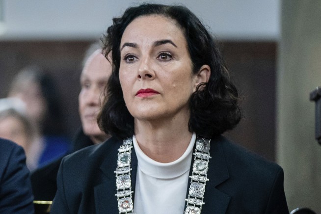 Amsterdam mayor apologizes for the city’s role in the Holocaust